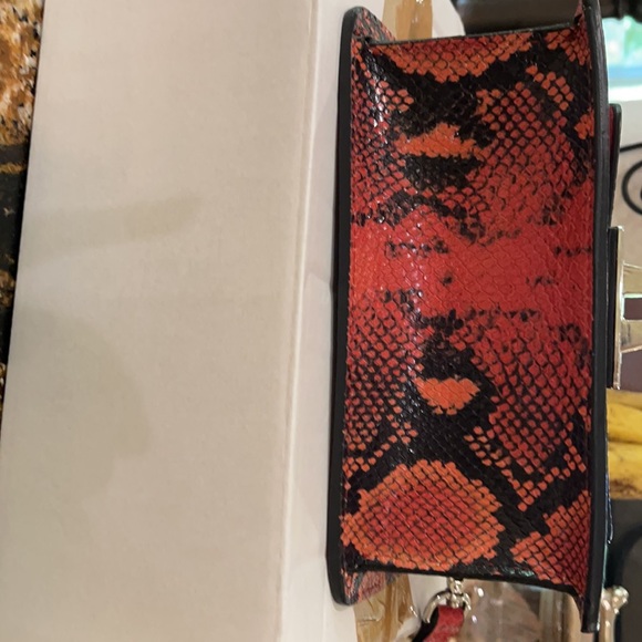 Mario Valentino coral red snake print bag - Picture 4 of 8